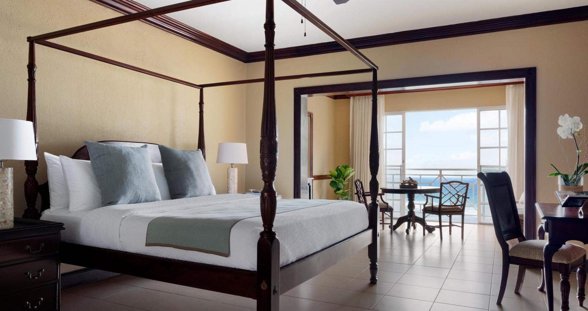 Royal Monarch Oceanfront Butler Suite,1645691014:JPEG